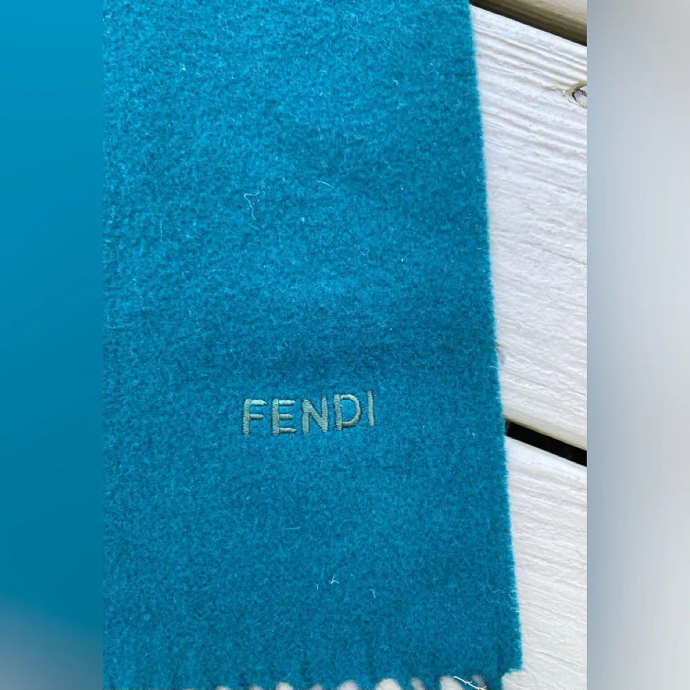 FENDI - VINTAGE Unisex emerald green wool scarf & long fringes, Size: 74…